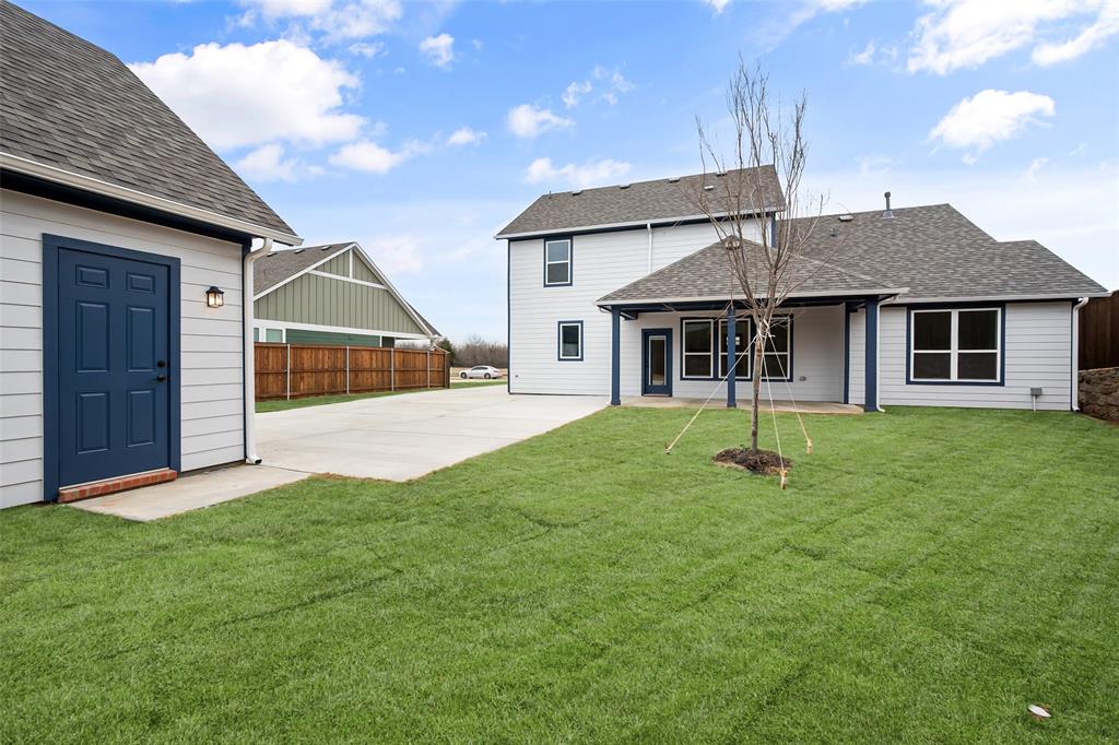 3526 Randall Terrace Grand Prairie, TX 76065 - Photo 34 of 40 Backview of home