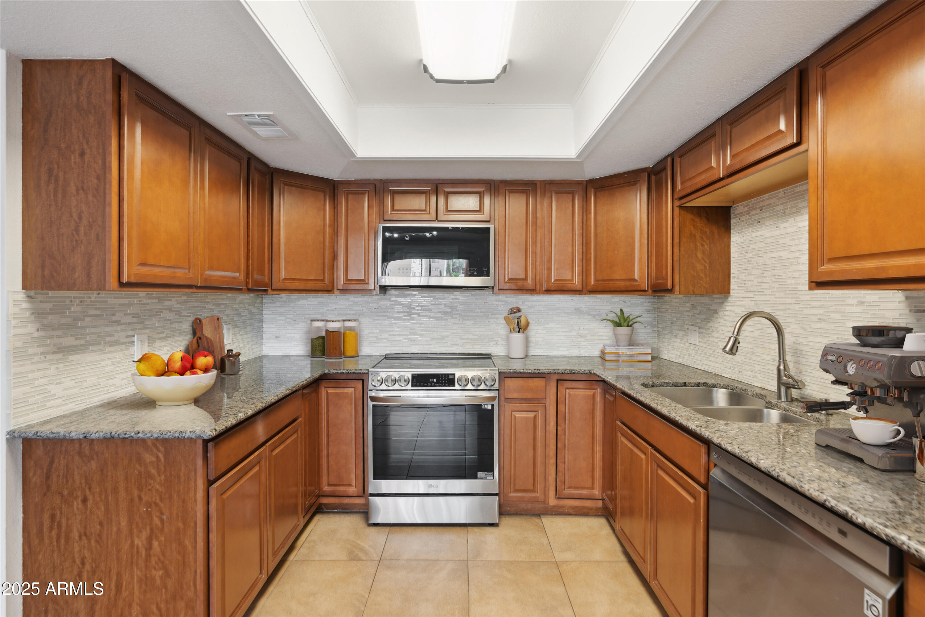 7940 East Camelback Road, Unit 101 Scottsdale, AZ 85251 - Photo 3 of 12 04-DSC09781 (1)