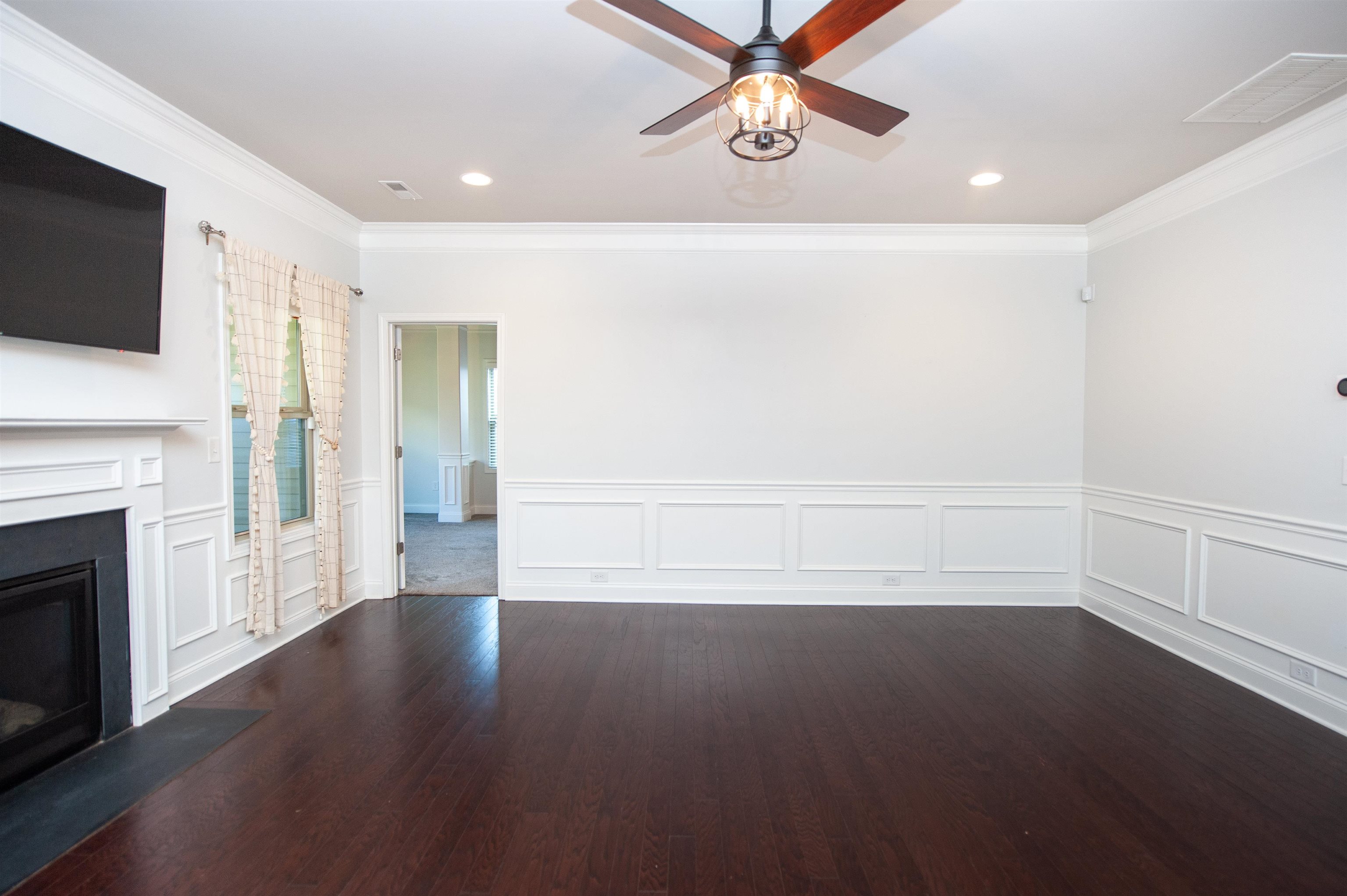 454 Wolfbend Road Woodruff, SC 29388 - Photo 4 of 27 Gallery Image 4