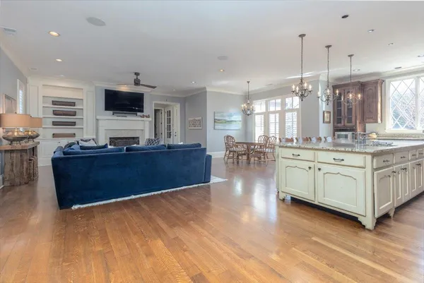 $1,299,000 | 1840 Overton Park Avenue, Memphis, TN 38112