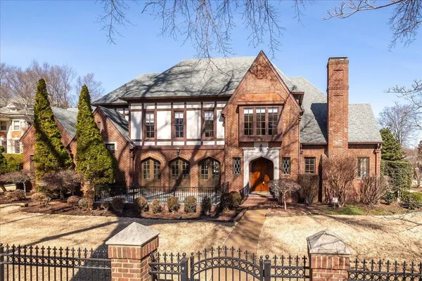 $1,299,000 | 1840 Overton Park Avenue, Memphis, TN 38112