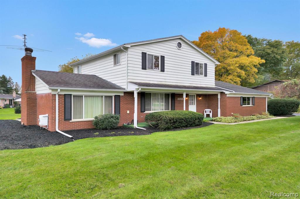 1011 Stellma Lane Rochester Hills, MI 48309 - Photo 2 of 58