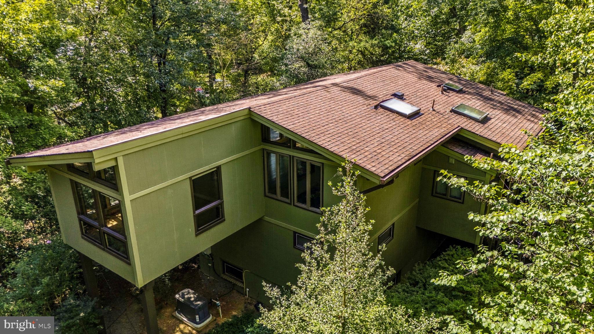 500 Walker Road Great Falls, VA 22066 - Photo 37 of 74 Gallery Image 37