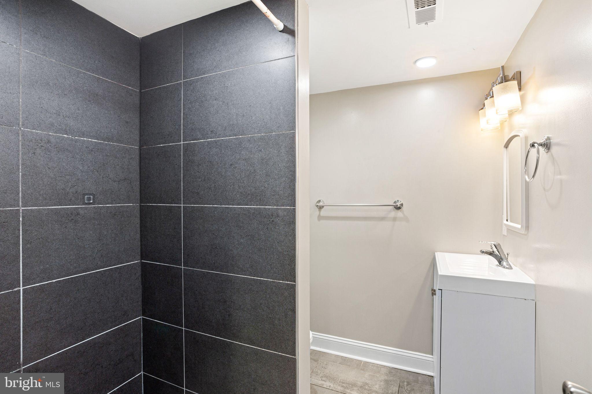 6225 Osage Avenue Philadelphia, PA 19143 - Photo 21 of 29