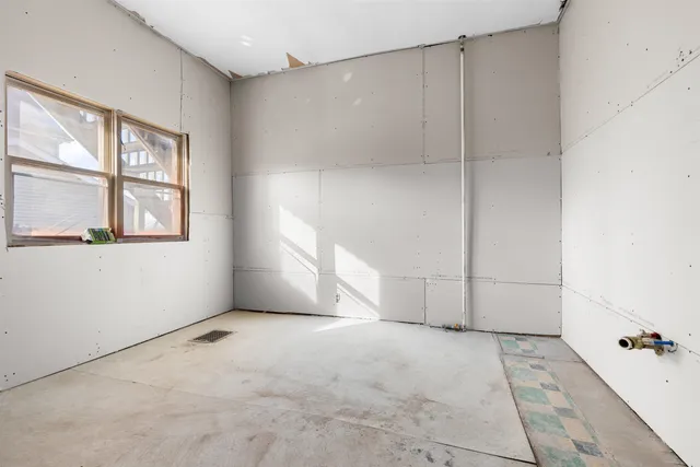 $145,000 | 416 North Horsman Street, Rockford, IL 61101