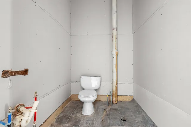 $145,000 | 416 North Horsman Street, Rockford, IL 61101