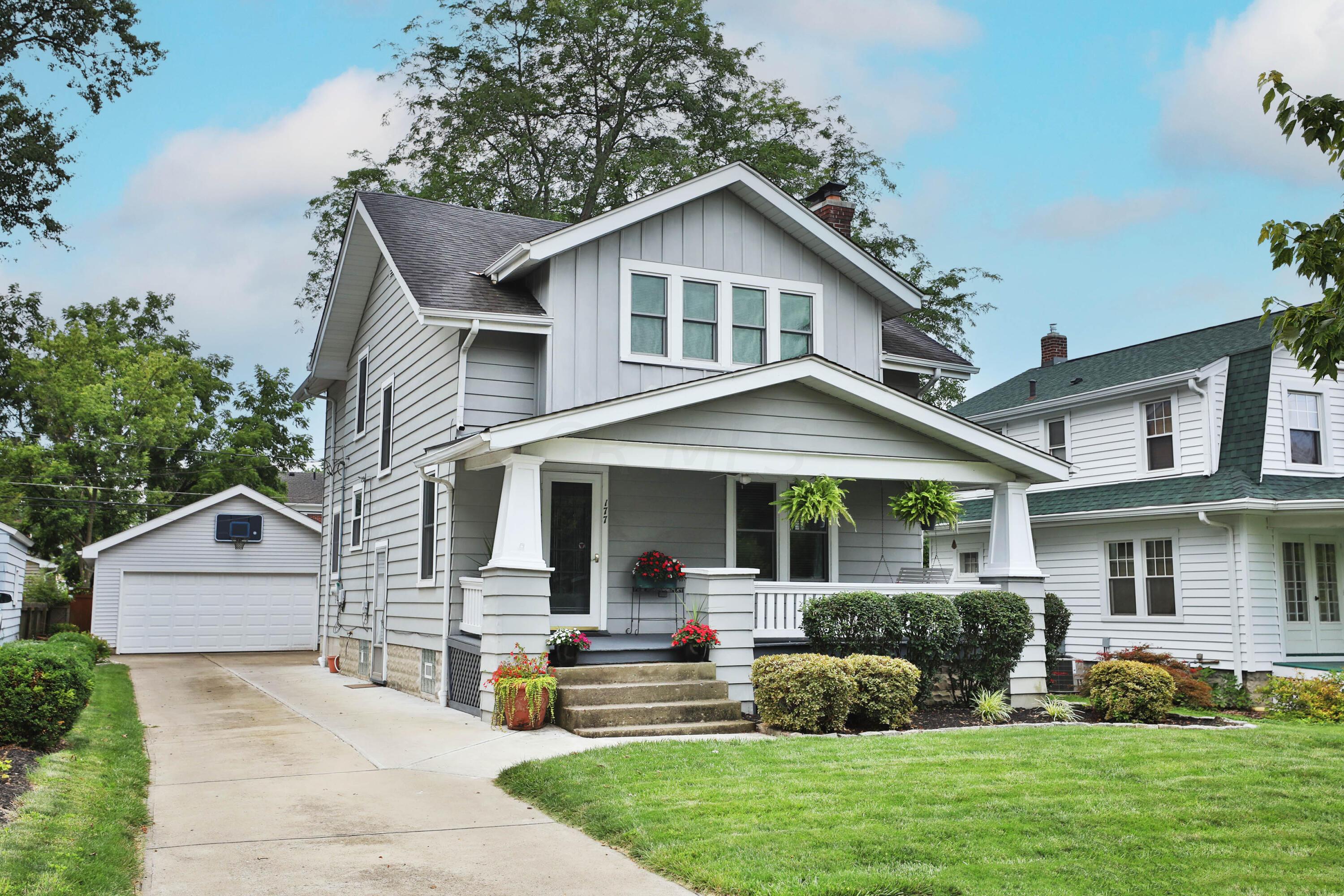 177 Blenheim Road Columbus, OH 43214 - Photo 3 of 58 177-Blenheim-03