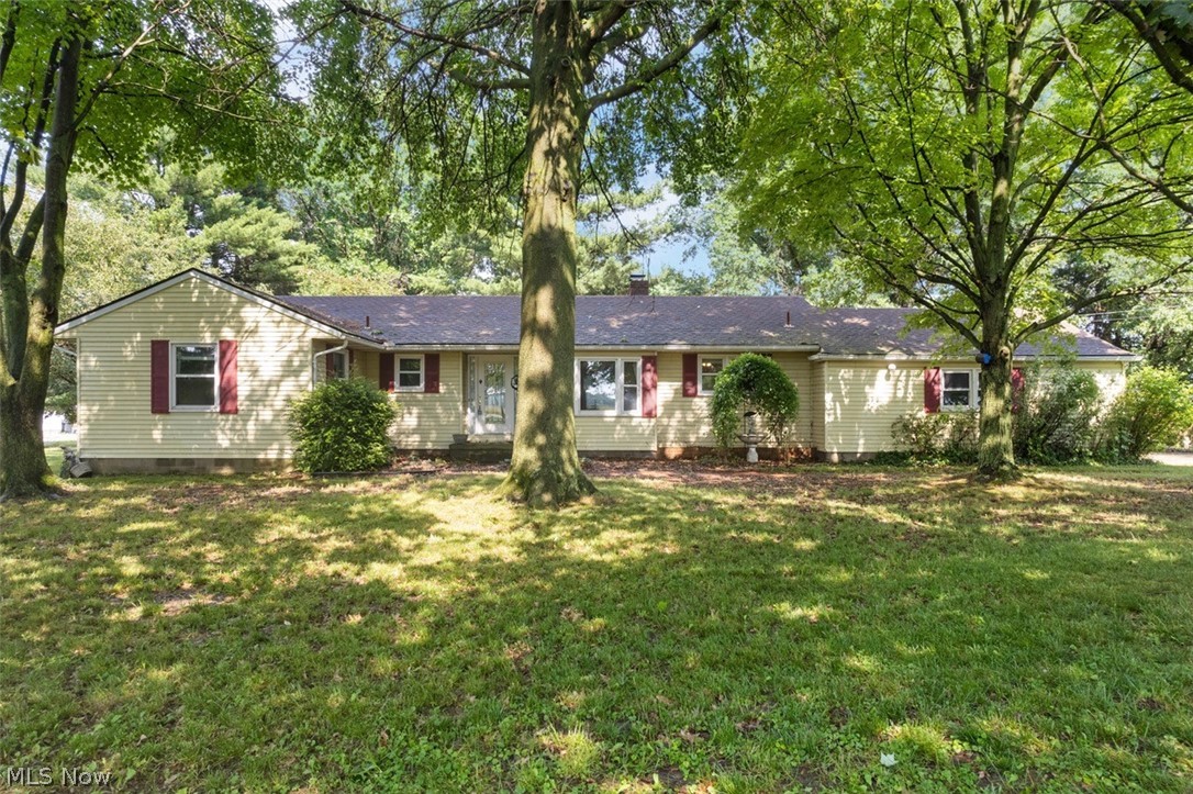 Acme Road Rittman, OH 44270 - Photo 13 of 45 Ranch-style home with a front yard