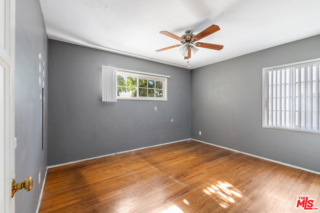 512 Lazard Street San Fernando, CA 91340 - Photo 12 of 19