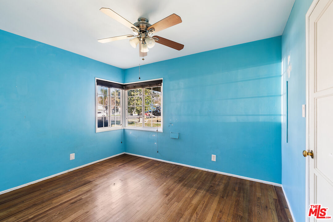 512 Lazard Street San Fernando, CA 91340 - Photo 13 of 19