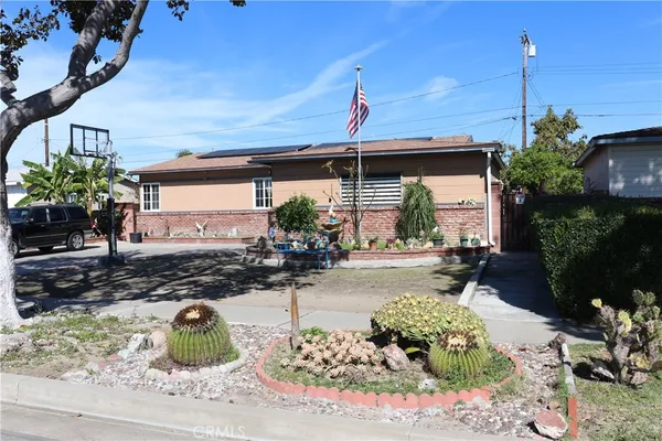 $965,000 | 1467 West Roberta Avenue, Fullerton, CA 92833