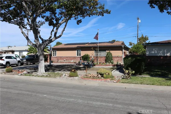 $965,000 | 1467 West Roberta Avenue, Fullerton, CA 92833