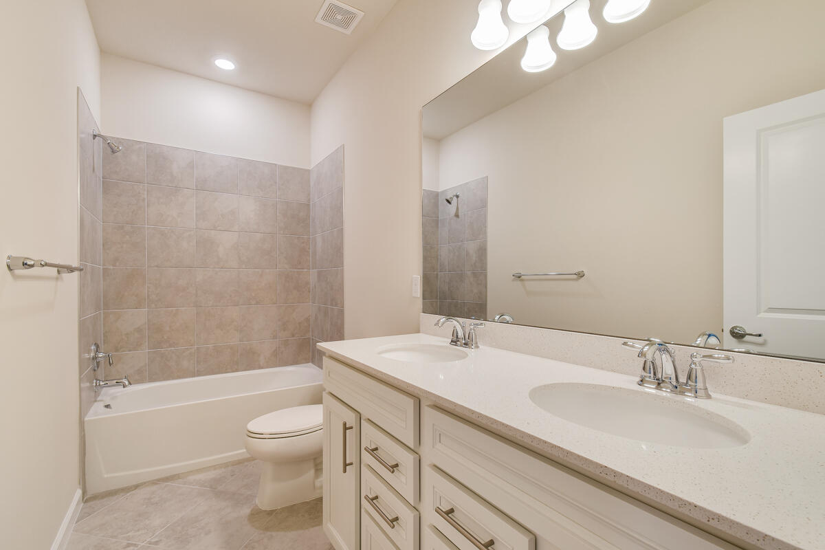 1841 Southeast Roxy Way Southeast Stuart, FL 34996 - Photo 29 of 32 2nd Bathroom