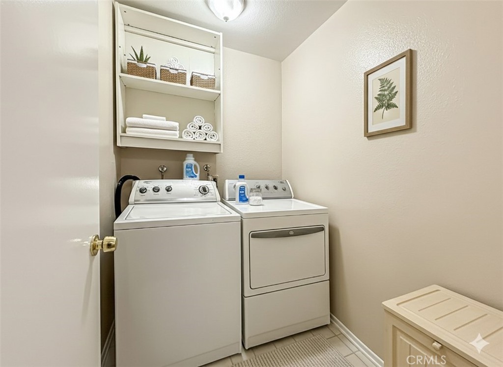 6542 Stoney View Lane, Unit 2 Simi Valley, CA 93063 - Photo 12 of 18 Virtually Staged Photo