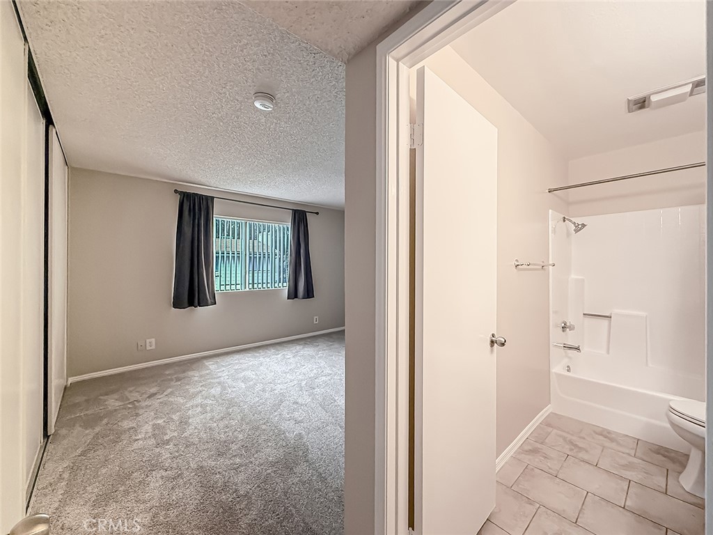 6542 Stoney View Lane, Unit 2 Simi Valley, CA 93063 - Photo 21 of 34