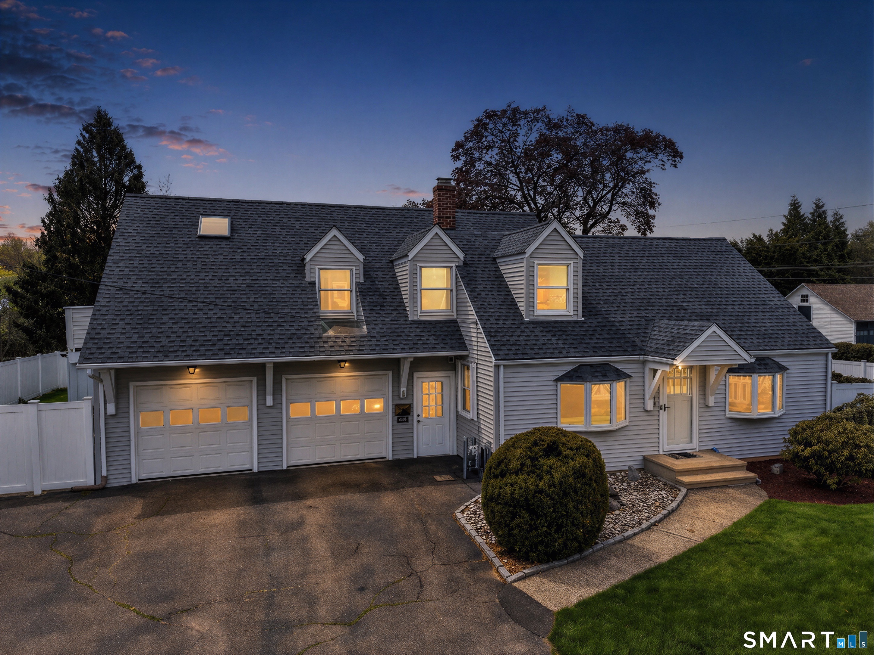 120 South Pine Creek Road Fairfield, CT 06824 - Photo 5 of 39
