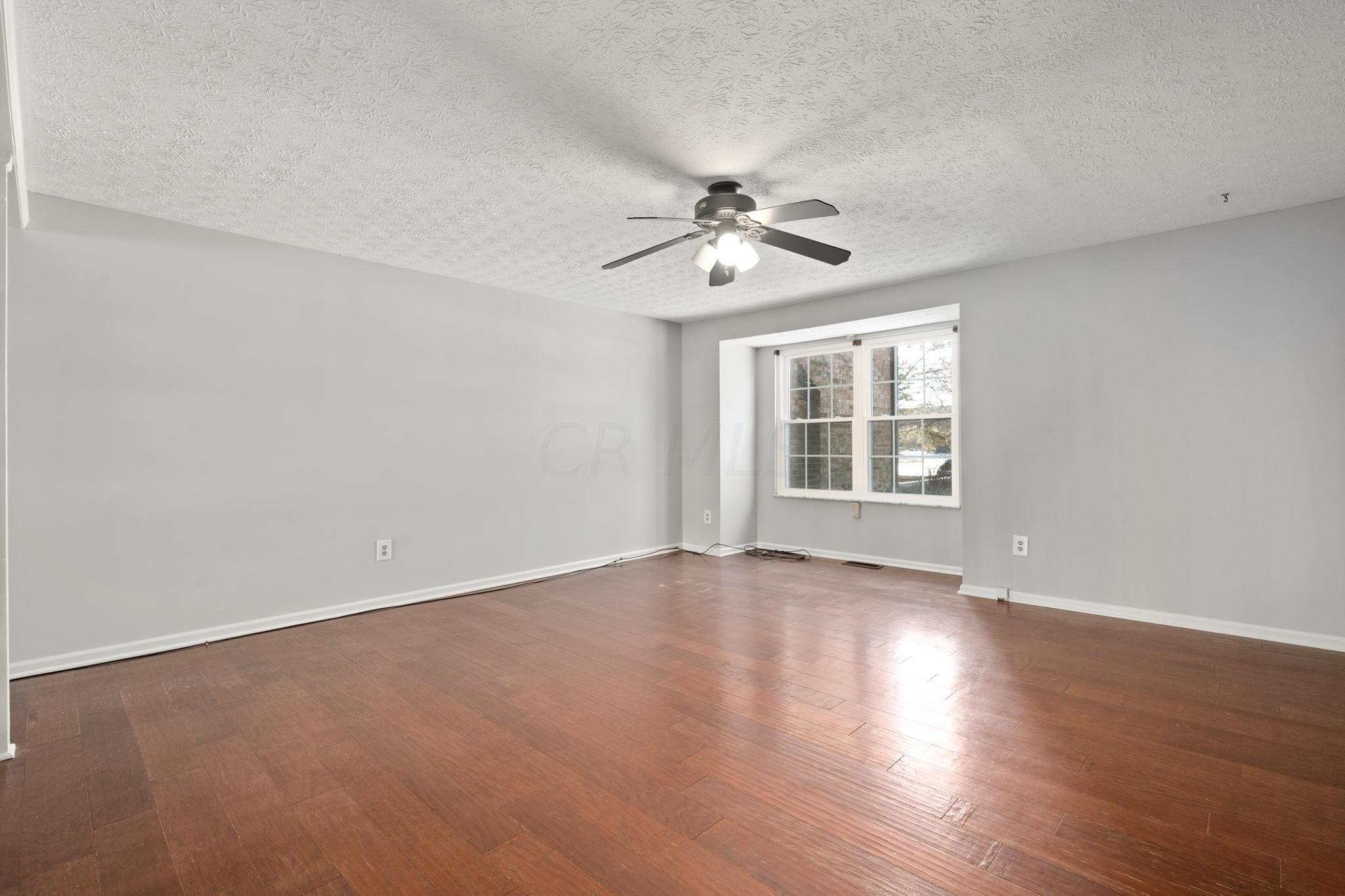 5123 Ranstead Court Columbus, OH 43220 - Photo 4 of 48 Living Room is huge