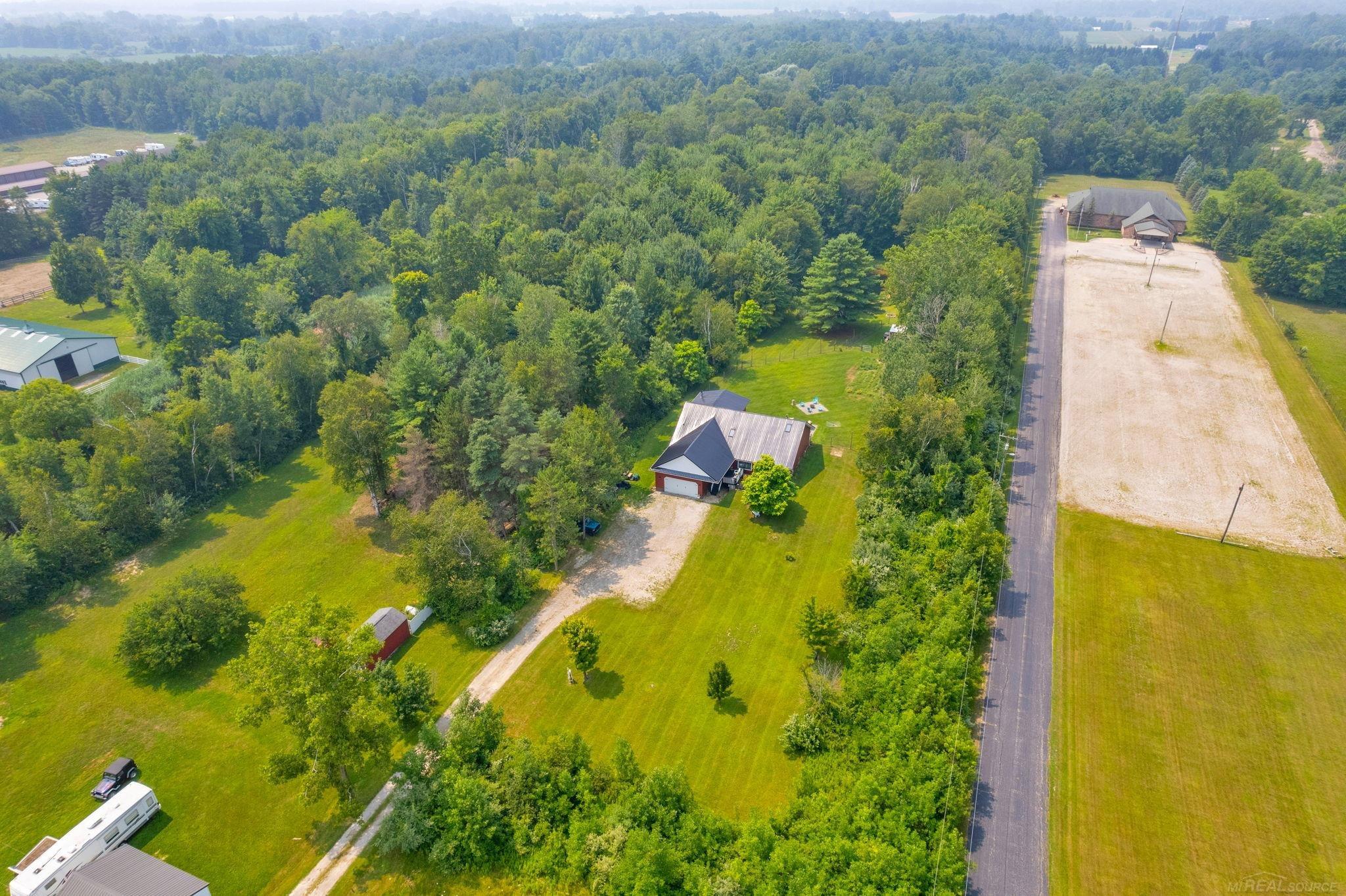7574 Lakeshore Road Lexington, MI 48450 - Photo 6 of 68 Gallery Image 6