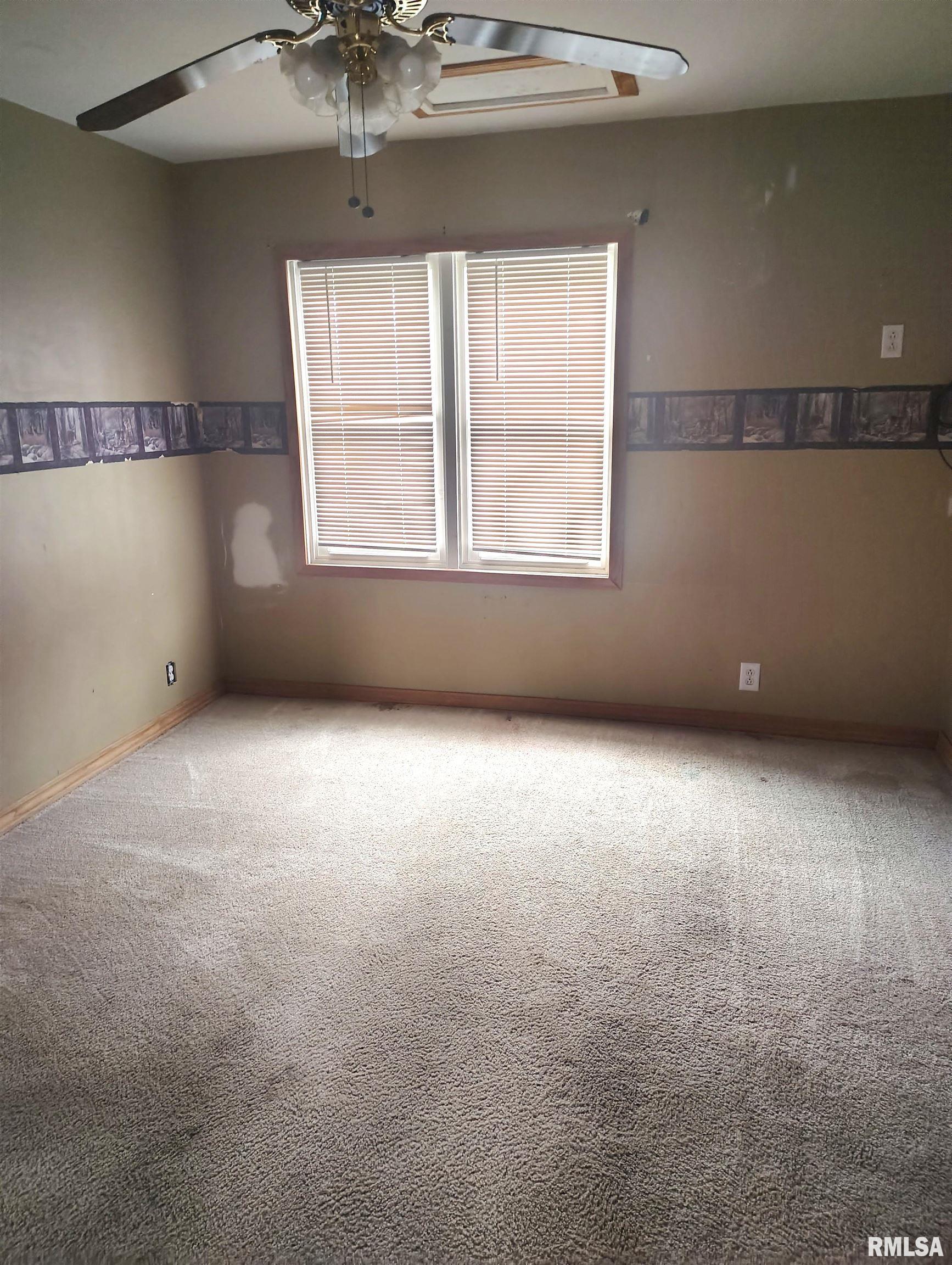 646 East Locust Street Canton, IL 61520 - Photo 12 of 17 Gallery Image 12
