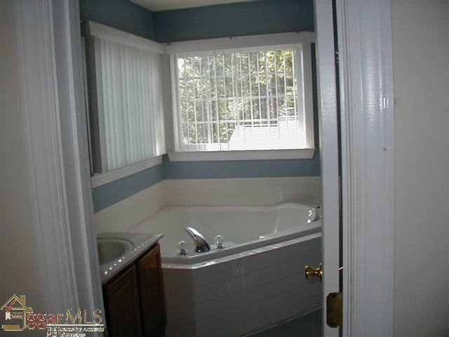 425 Roberts Road Taylors, SC 29687 - Photo 9 of 15 Gallery Image 9