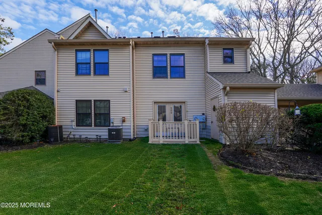 $240,000 | 202 Owl's Nest Court, Jackson, NJ 08527