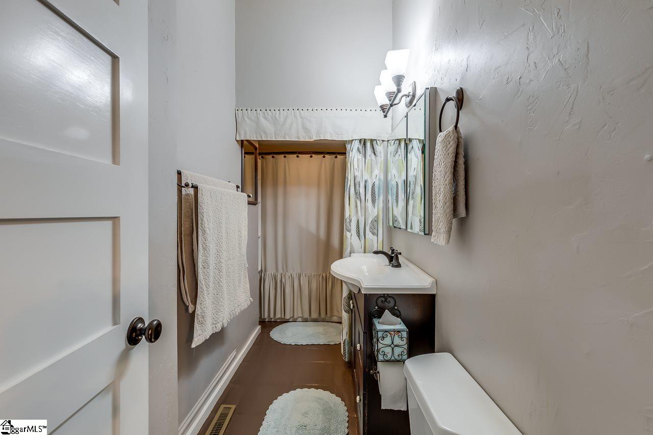 200 South 3rd Street Easley, SC 29640 - Photo 22 of 32 Gallery Image 22