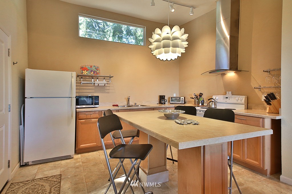 3763 Saratoga Road Langley, WA 98260 - Photo 4 of 20 Gallery Image 4