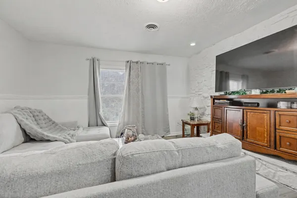 $214,900 | 57 Carolane Drive, Jackson, TN 38305