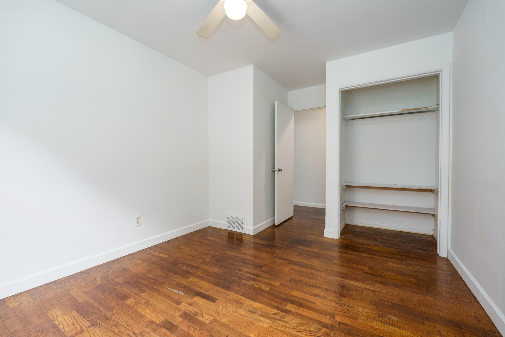 2516 Nichols Road Kalamazoo, MI 49004 - Photo 15 of 33 Nichols_Rd_2516_Kalamazoo_49004-15