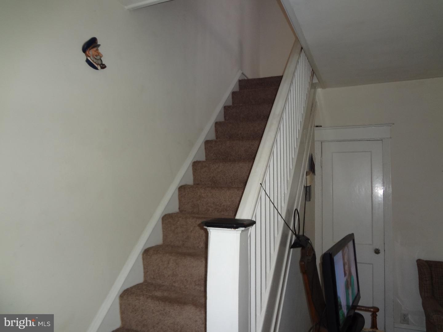 926 Flanders Road Philadelphia, PA 19151 - Photo 6 of 16 Gallery Image 6