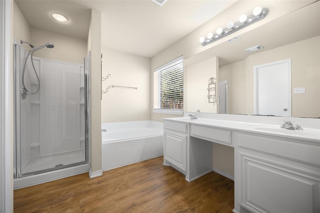 324 Meadow Ridge Drive Anna, TX 75409 - Photo 20 of 32 Separate shower and tub