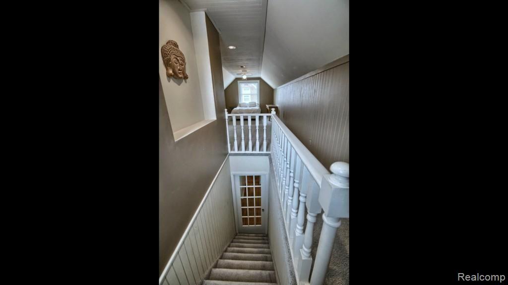 1739 Croft Road Birmingham, MI 48009 - Photo 15 of 20 Bonus_Room.jpg