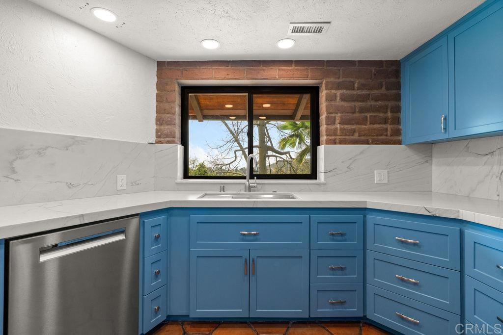 710 Buena Creek Road San Marcos, CA 92069 - Photo 23 of 68