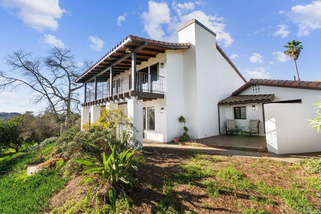 710 Buena Creek Road San Marcos, CA 92069 - Photo 4 of 68