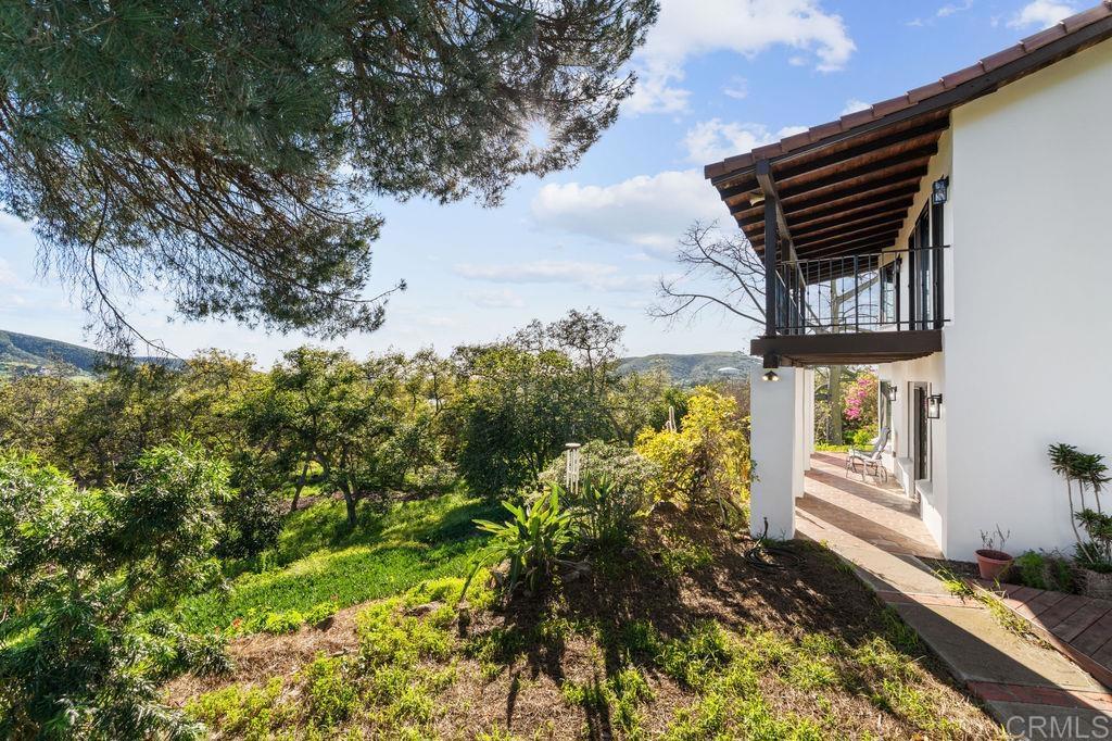 710 Buena Creek Road San Marcos, CA 92069 - Photo 5 of 68