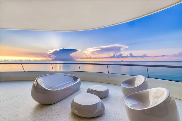 a bathroom with a toilet and a bathtub