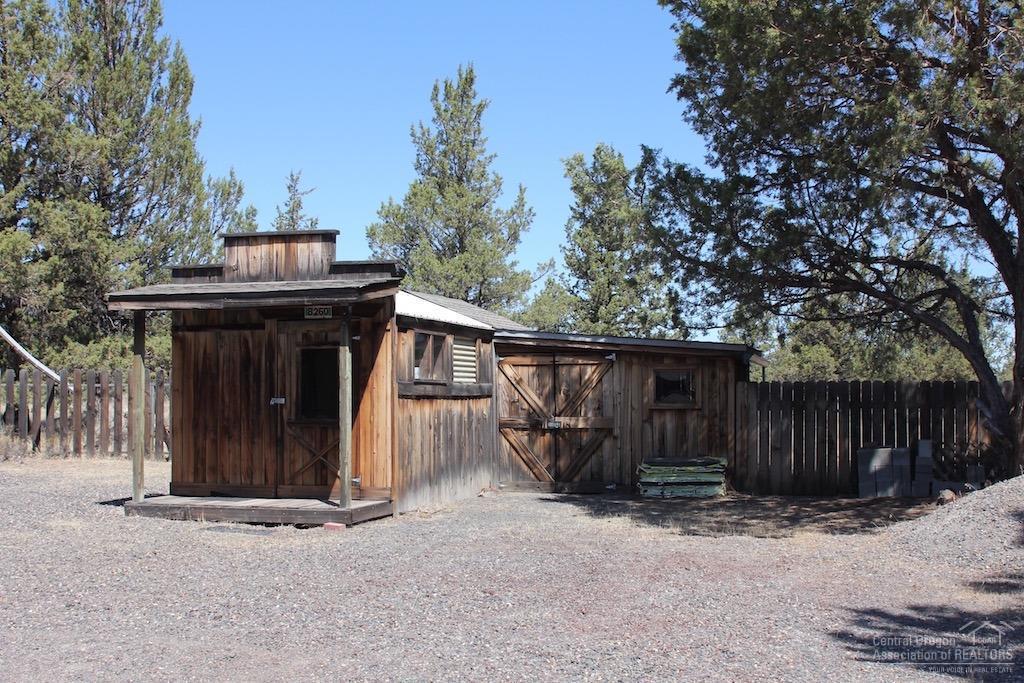 8260 Southwest Crater Loop Road Terrebonne, OR 97760 - Photo 18 of 25 Additional Photo