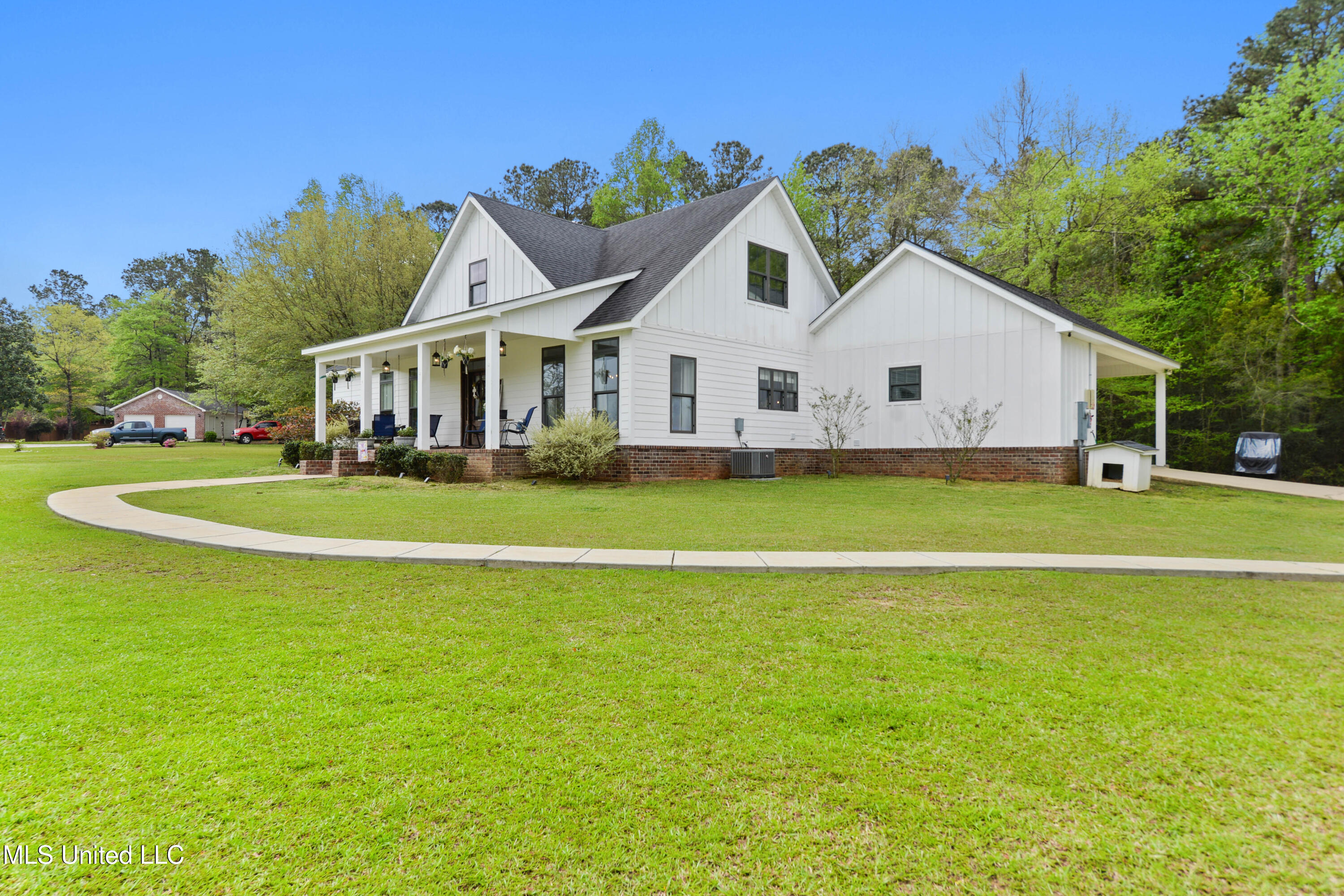 2306 Sampras Boulevard Vancleave, MS 39565 - Photo 2 of 42 002