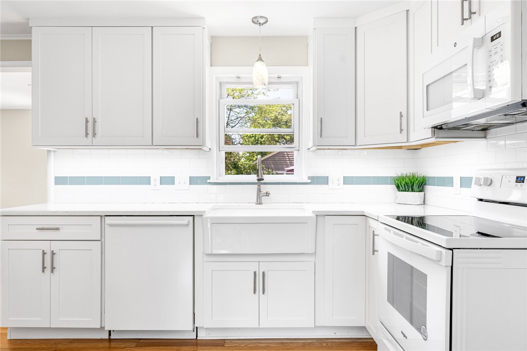 137 Alfred Drowne Road Barrington, RI 02806 - Photo 13 of 39 Gallery Image 13