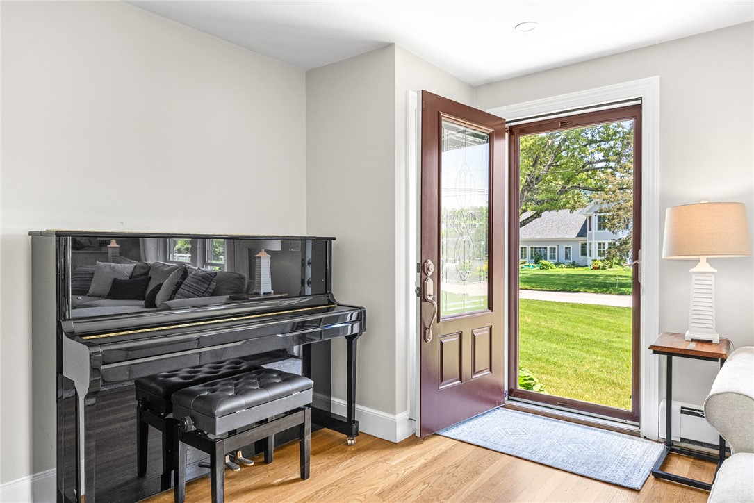 137 Alfred Drowne Road Barrington, RI 02806 - Photo 18 of 39 Gallery Image 18