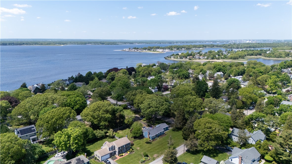 137 Alfred Drowne Road Barrington, RI 02806 - Photo 27 of 39 Gallery Image 27