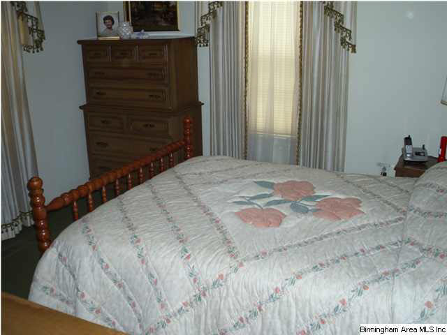 405 Elm Street Southwest Bessemer, AL 35022 - Photo 7 of 12