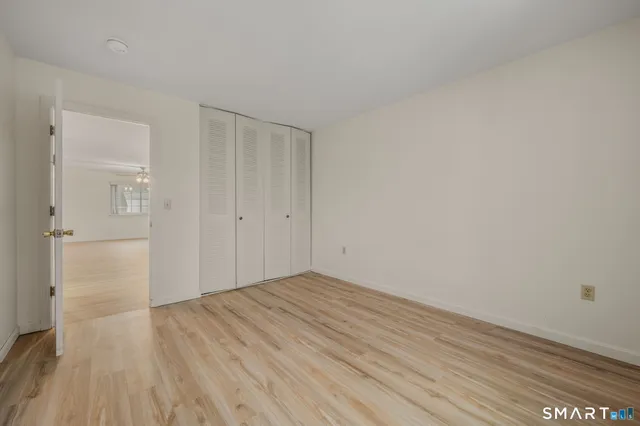 $329,000 | 310 Boston Post Road, Unit 90, Waterford, CT 06385