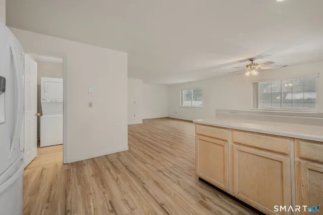 $329,000 | 310 Boston Post Road, Unit 90, Waterford, CT 06385