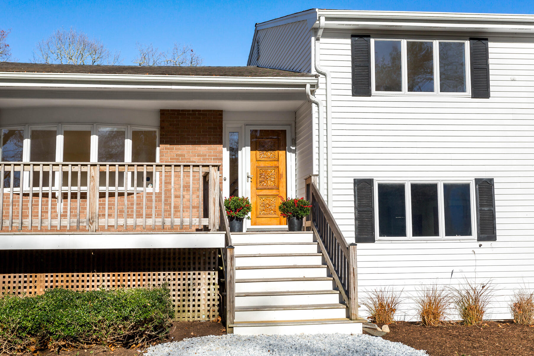 320 County Road Bourne, MA 02532 - Photo 3 of 27 004_320County_112524