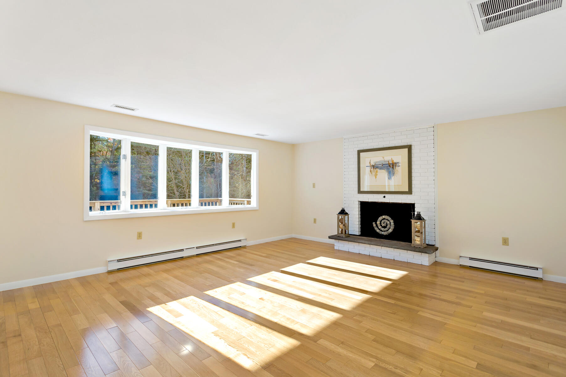 320 County Road Bourne, MA 02532 - Photo 7 of 27 010_320County_112524