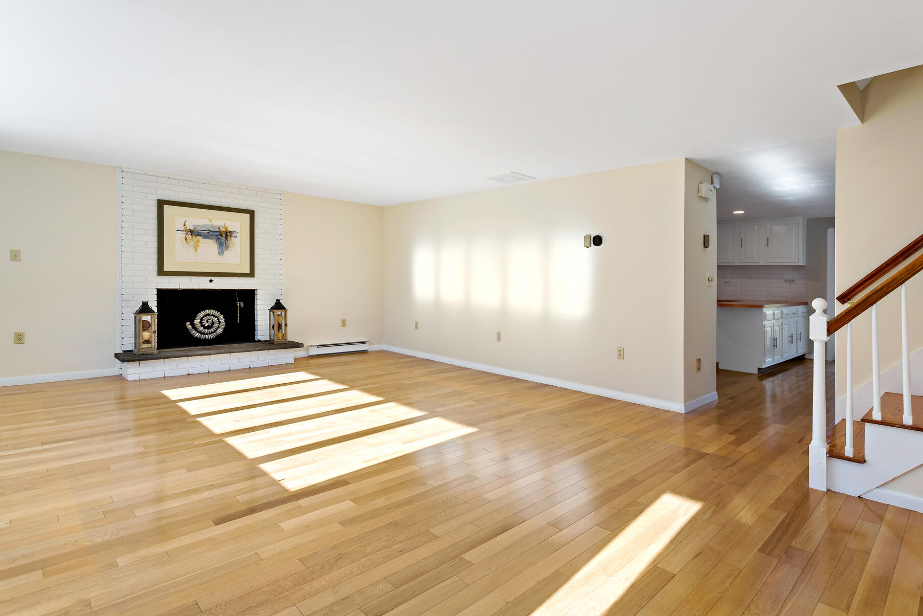 320 County Road Bourne, MA 02532 - Photo 8 of 27 011_320County_112524