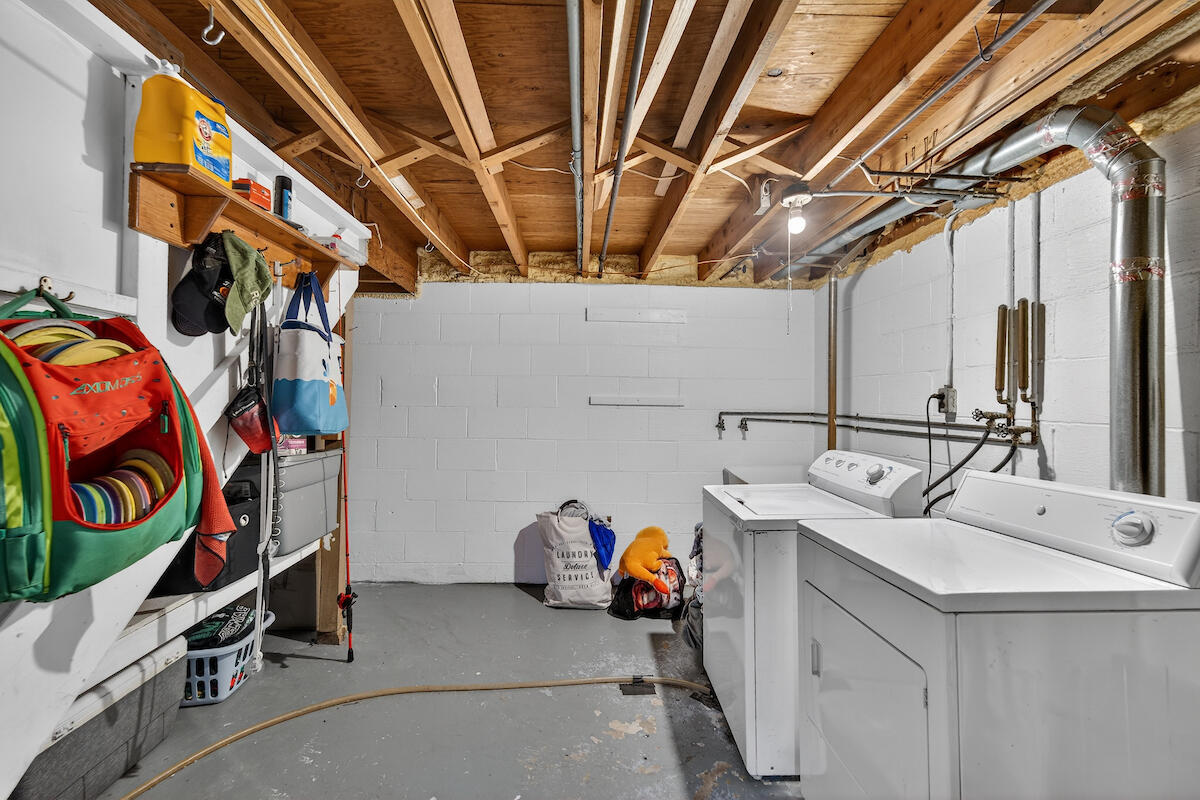 24 Oregon Street Racine, WI 53405 - Photo 19 of 30 Laundry