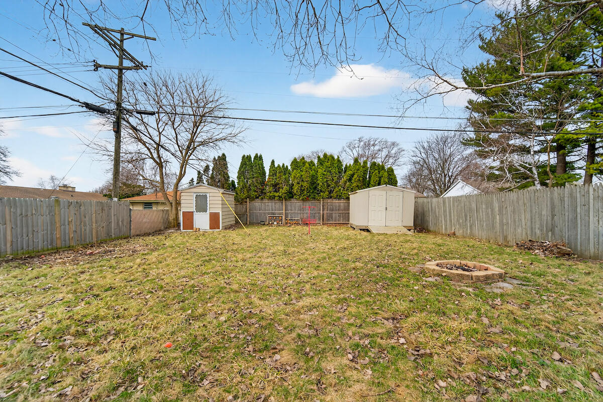 24 Oregon Street Racine, WI 53405 - Photo 23 of 30 Backyard