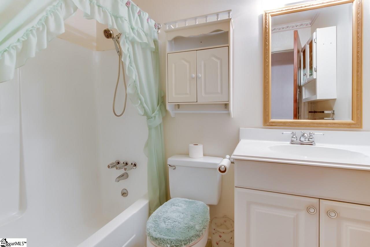15 Nottingham Road Greenville, SC 29607 - Photo 15 of 24